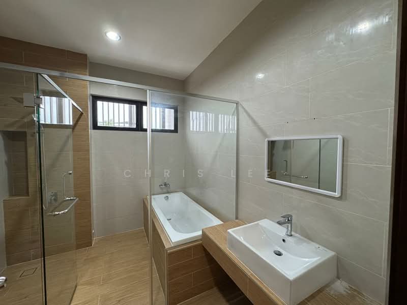 Semi-Detached House for Rent in Telok Panglima Garang (Selangor) - Chris Lee - Bathroom - PropertyGuru.com.my