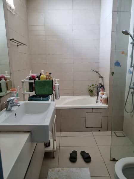 Sri Putramas III / Royal Regent untuk Untuk Dijual - RM 715,000, Mac 2026 - Bathroom - PropertyGuru.com.my