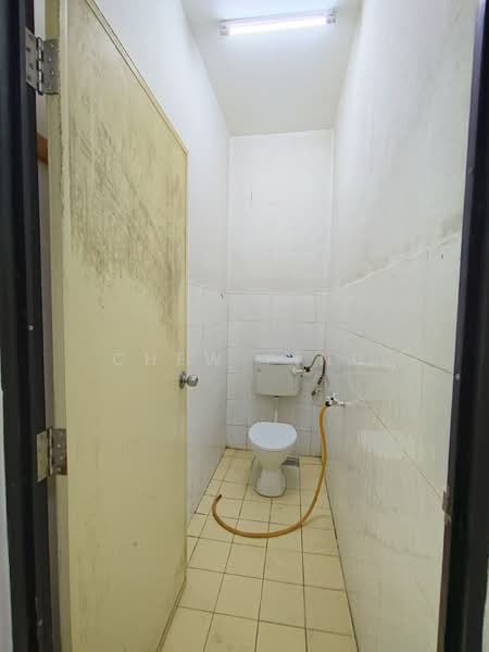 1-storey Terraced House for Rent in Masai (Johor) - Chew Ping - Bathroom - PropertyGuru.com.my