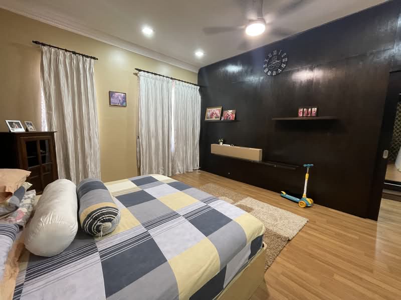 3-storey Terraced House for Sale in Bukit Jalil (Kuala Lumpur) - Sue . - Bedroom - PropertyGuru.com.my