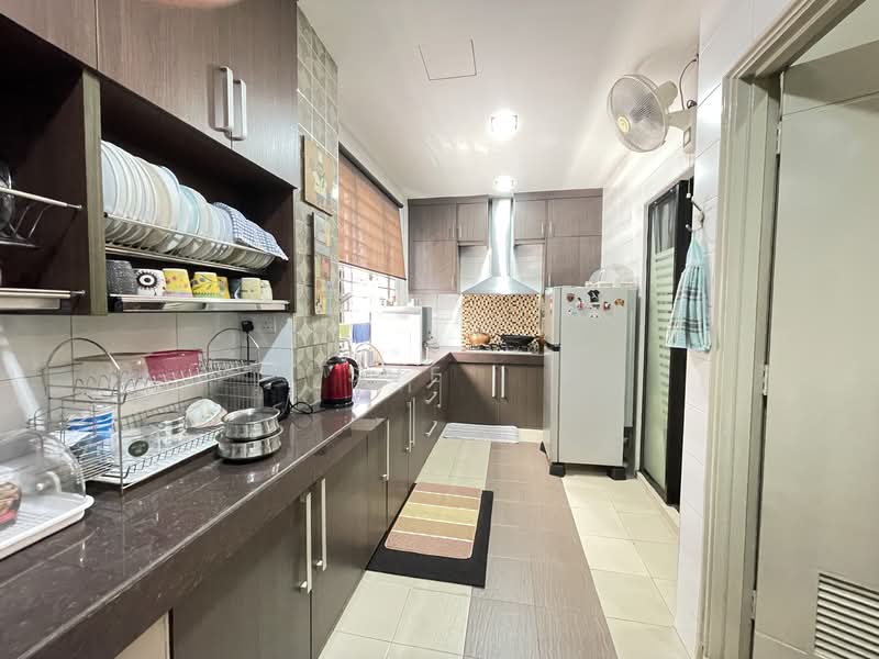 3-storey Terraced House for Sale in Bukit Jalil (Kuala Lumpur) - Sue . - Kitchen - PropertyGuru.com.my