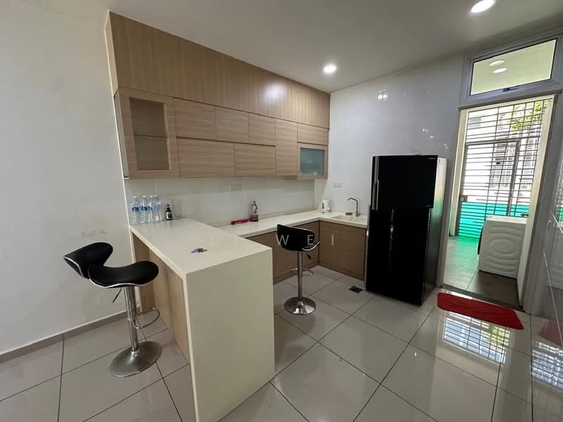 2-storey Terraced House for Rent in Taman Mount Austin (Tebrau) - Li Wei - Kitchen - PropertyGuru.com.my