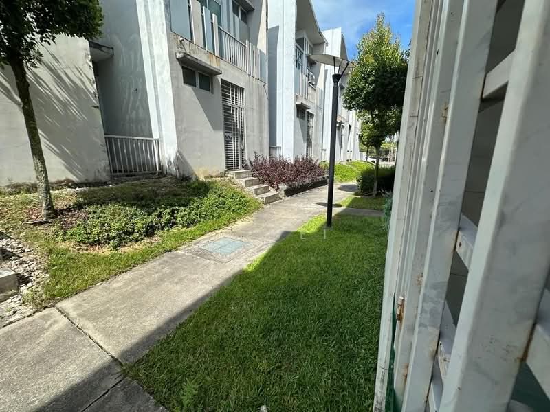 2-storey Terraced House for Rent in Taman Mount Austin (Tebrau) - Li Wei - Exterior - PropertyGuru.com.my