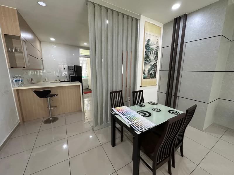 2-storey Terraced House for Rent in Taman Mount Austin (Tebrau) - Li Wei - Kitchen - PropertyGuru.com.my