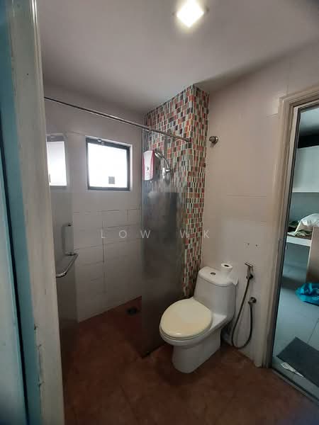 Taman Esplanad Superlink untuk Untuk Dijual - RM 2,200,000, Mac 2026 - Bathroom - PropertyGuru.com.my