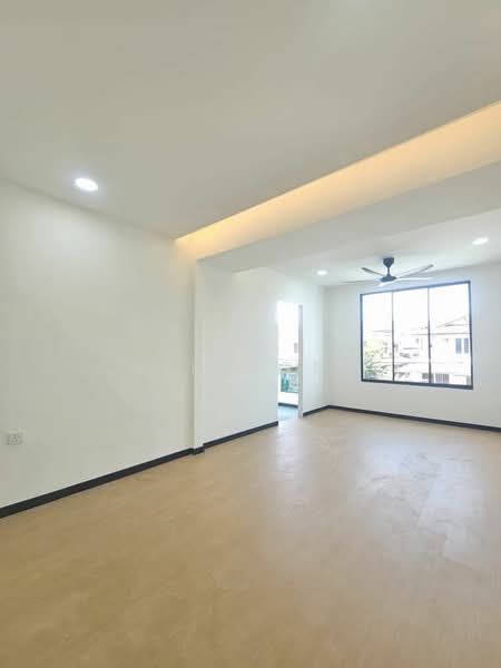 2-storey Terraced House for Sale in Taman Sentosa (Johor Bahru) - Wil Mong - Living Room - PropertyGuru.com.my