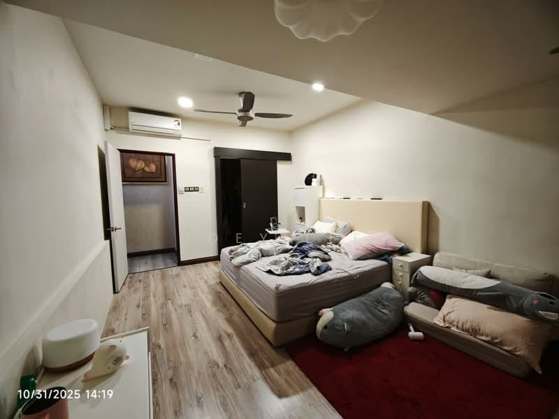 Rumah Teres 2 Tingkat untuk Dijual di Seksyen U9 (Shah Alam) - Joey Lee - Bedroom - PropertyGuru.com.my