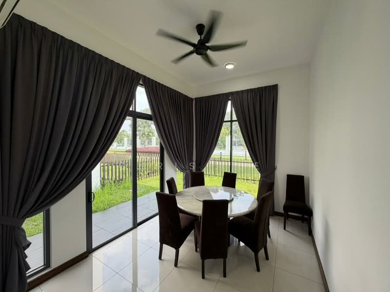 Semi-Detached House for Rent in Telok Panglima Garang (Selangor) - Chris Lee - Dining Room - PropertyGuru.com.my