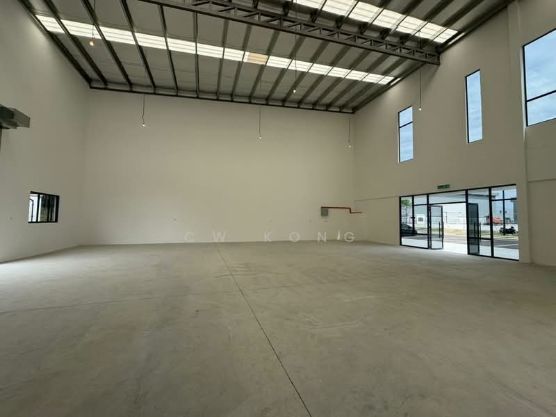 Warehouse for Rent in Puncak Alam (Selangor) - CW Kong - Interior - PropertyGuru.com.my