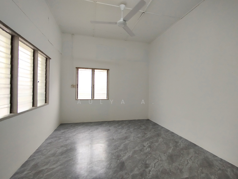 Kampung Ampang Campuran untuk Untuk Disewa - RM 2,700 /bulan, Mac 2026 - Room 1 - PropertyGuru.com.my