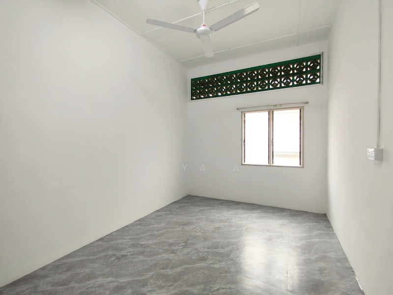 Kampung Ampang Campuran untuk Untuk Disewa - RM 2,700 /bulan, Mac 2026 - Room 2 - PropertyGuru.com.my