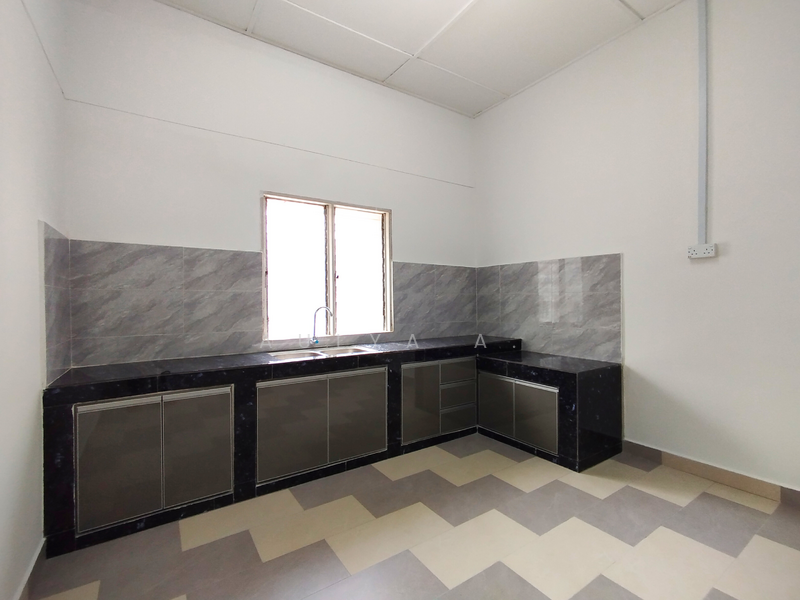 Kampung Ampang Campuran untuk Untuk Disewa - RM 2,700 /bulan, Mac 2026 - Kitchen - PropertyGuru.com.my