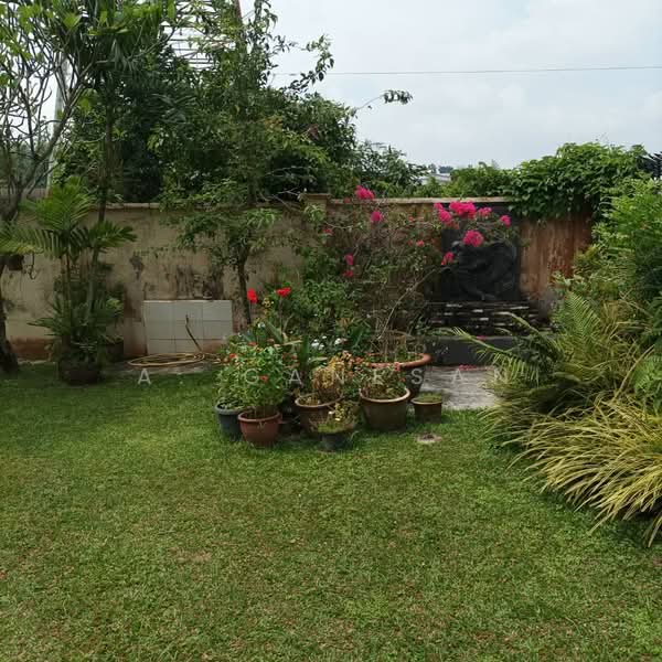 Bungalow for Sale in Petaling Jaya (Selangor) - A. Ganesan - Garden - PropertyGuru.com.my
