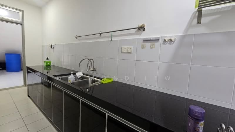 2-storey Terraced House for Sale in Setia Tropika (Johor Bahru) - Desmond Lew - Kitchen - PropertyGuru.com.my