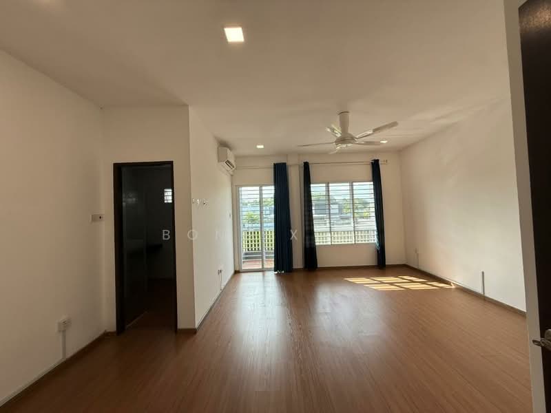 2-storey Terraced House for Sale in Kuching (Sarawak) - Bong Xian - Living Room - PropertyGuru.com.my