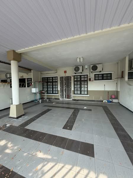 1-storey Terraced House for Sale in Nibong Tebal (Penang) - Susan Chia - Car Park - PropertyGuru.com.my