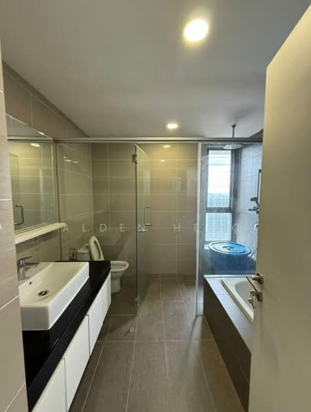 Kondominium untuk Disewa di Iskandar Residences - Alden Heng - Bathroom - PropertyGuru.com.my