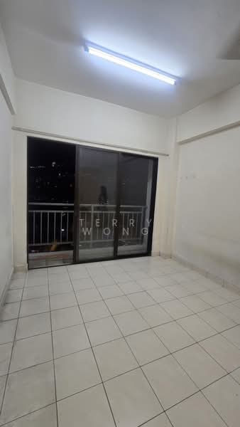 Glen View Villa untuk Untuk Disewa - RM 1,200 /bulan, Mac 2026 - Balcony - PropertyGuru.com.my