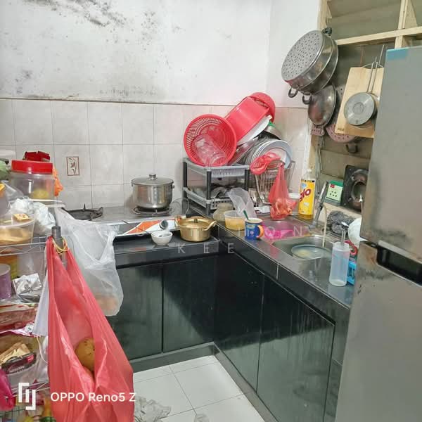 Villa Krystal Apartment untuk Untuk Dijual - RM 278,000, Mac 2026 - Kitchen - PropertyGuru.com.my