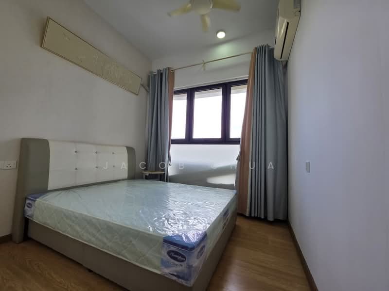 Bay Point @ Country Garden Danga Bay untuk Untuk Dijual - RM 680,000, Mac 2026 - Bedroom - PropertyGuru.com.my