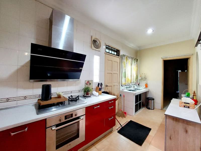 Seksyen 9 Bandar Baru Bangi untuk Untuk Dijual - RM 1,080,000, Mac 2026 - Kitchen - PropertyGuru.com.my