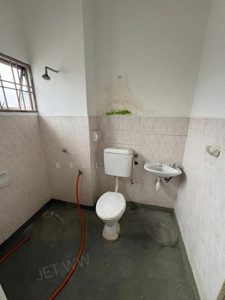 2-storey Terraced House for Sale in Taman Pendamar Indah 2 (Klang) - Kelly Lim - Bathroom - PropertyGuru.com.my
