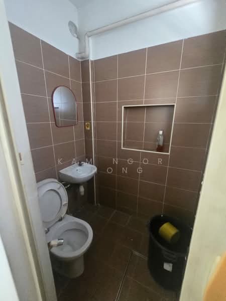 2-storey Terraced House for Sale in Ampang (Selangor) - Kam Ngor Chong - Bathroom - PropertyGuru.com.my