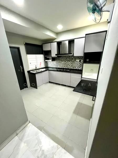 2-storey Terraced House for Sale in Bukit Jelutong (Shah Alam) - Noor Hidayah Mohamad Noor - Kitchen - PropertyGuru.com.my