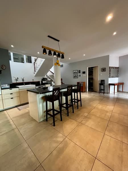 Signal Hill Tower untuk Untuk Dijual - RM 1,550,000, Mac 2026 - Kitchen - PropertyGuru.com.my