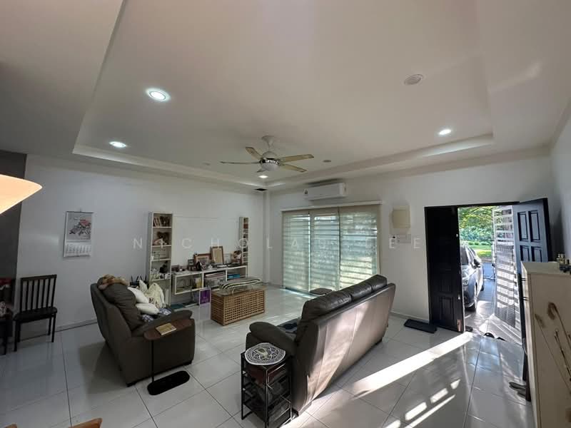 Ipoh Gunung Rapat Double Storey House For Sale untuk Untuk Dijual - RM 499,000, Mac 2026 - Living Room - PropertyGuru.com.my