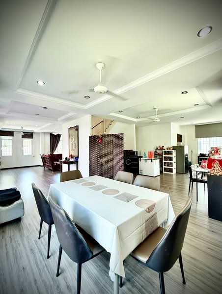 Bungalow for Sale in Tanjung Tokong (Penang) - Susan Chia - Living Room - PropertyGuru.com.my