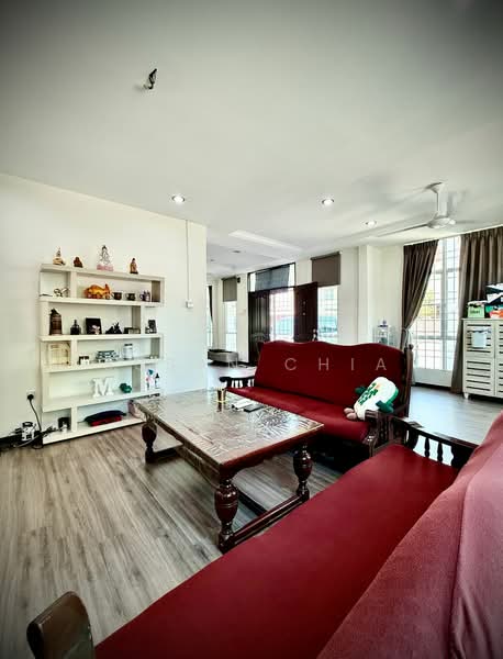 Bungalow for Sale in Tanjung Tokong (Penang) - Susan Chia - Living Room - PropertyGuru.com.my