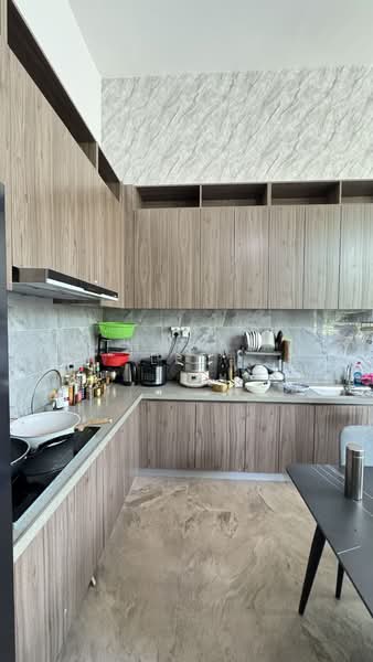 Cluster House for Rent in Forest City (Gelang Patah) - Thomas Lee - Kitchen - PropertyGuru.com.my