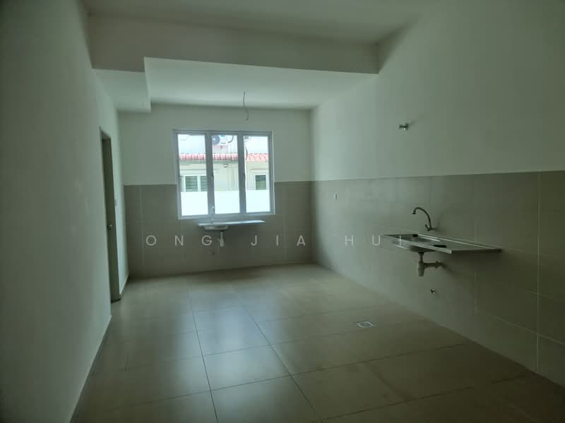 2-storey Terraced House for Sale in Bandar Sri Sendayan (Negeri Sembilan) - Ong Jia Hui - Kitchen - PropertyGuru.com.my