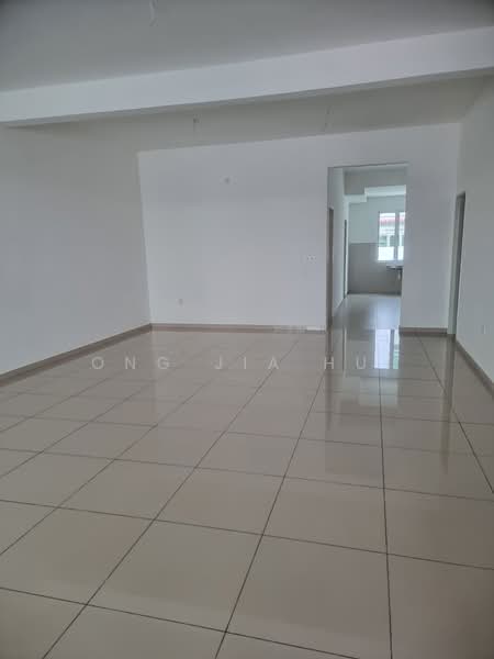 2-storey Terraced House for Sale in Bandar Sri Sendayan (Negeri Sembilan) - Ong Jia Hui - Living Room - PropertyGuru.com.my