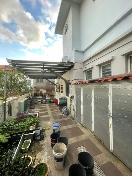 Semi-Detached House for Sale in Taman Bukit Serdang (Seri Kembangan) - Aaron Goh - Exterior - PropertyGuru.com.my