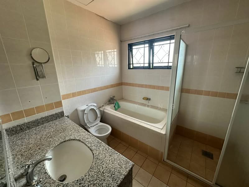 Semi-Detached House for Sale in Taman Bukit Segar (Cheras) - Dyron Yong - Bathroom - PropertyGuru.com.my