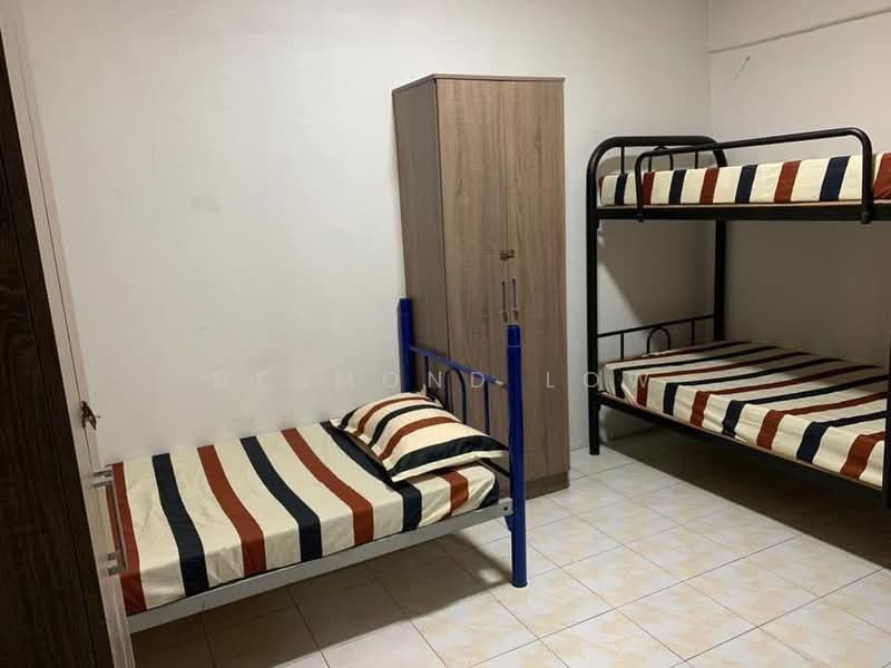 Flat for Rent at Pantai Indah Fasa 1 - Desmond Low - Bedroom - PropertyGuru.com.my