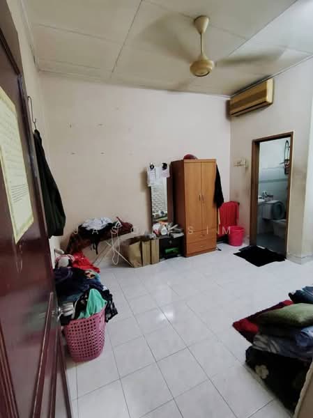 1-storey Terraced House for Sale in Taman Puteri Wangsa (Ulu Tiram) - Jason Sim - Interior - PropertyGuru.com.my
