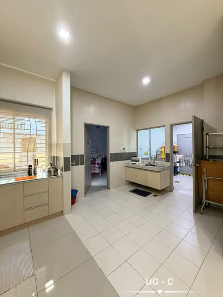 Ellis, Bandar Bukit Raja untuk Untuk Dijual - RM 1,100,000, Mac 2026 - Kitchen - PropertyGuru.com.my