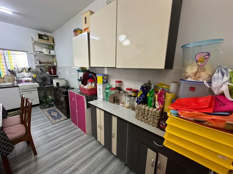 The Clover Homes untuk Untuk Dijual - RM 598,000, Mac 2026 - Kitchen - PropertyGuru.com.my
