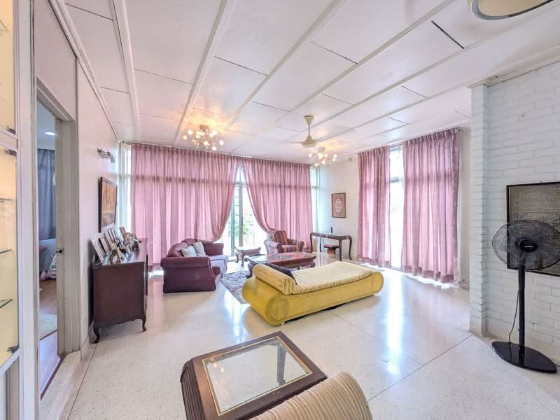 Bungalow for Sale in Petaling Jaya (Selangor) - Azizirrahim . - Living Room - PropertyGuru.com.my