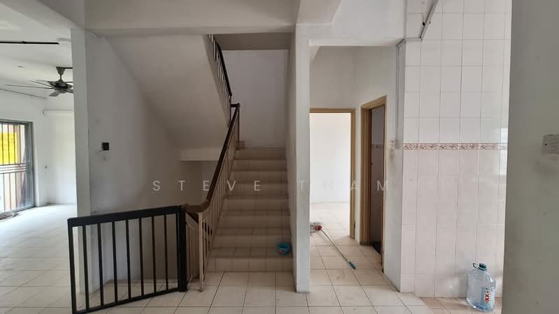 2.5-storey Terraced House for Sale in Bandar Putra Permai (Seri Kembangan) - Steve Tham - Interior - PropertyGuru.com.my