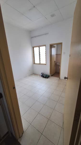2.5-storey Terraced House for Sale in Bandar Putra Permai (Seri Kembangan) - Steve Tham - Interior - PropertyGuru.com.my