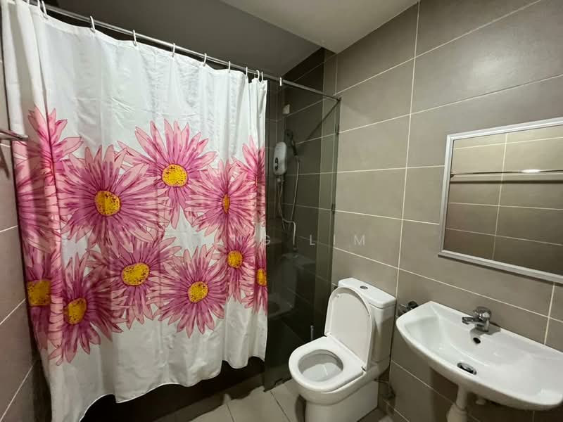Service Residence for Rent at Summerton - Yang Lim - Bathroom - PropertyGuru.com.my