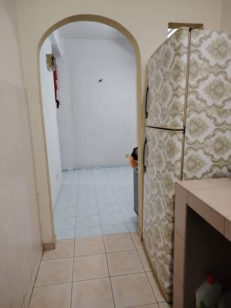 Apartment for Sale at Pangsapuri Putra Raya - Nic Low - Interior - PropertyGuru.com.my