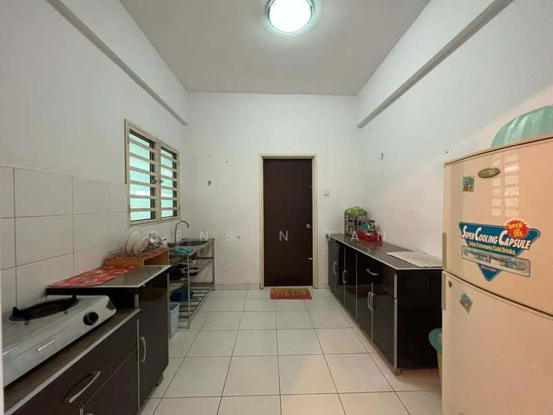 Apartment for Rent at One World 2 (1-Sky) - Benson Tan - Kitchen - PropertyGuru.com.my
