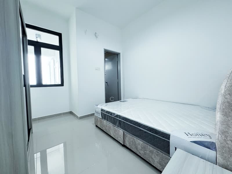 The Louvre @ Country Heights untuk Untuk Disewa - RM 500 /bulan, Mac 2026 - Bedroom - PropertyGuru.com.my