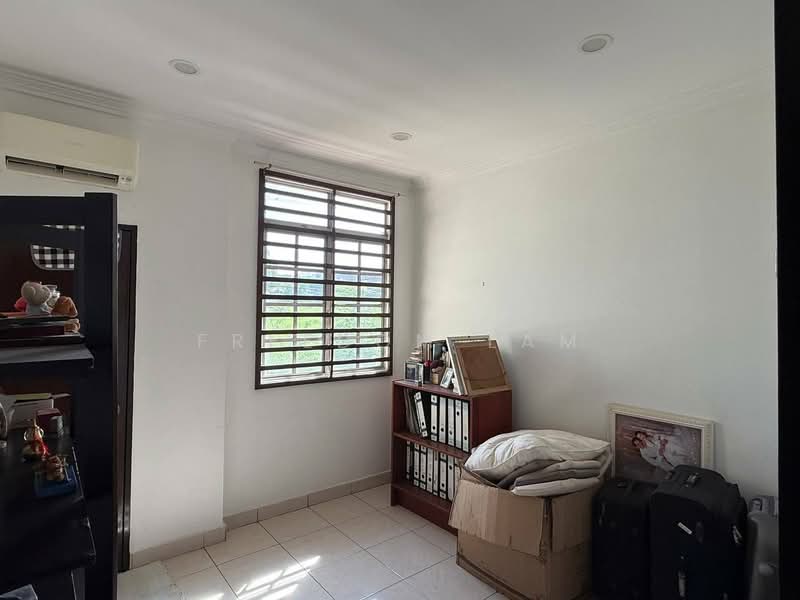 2-storey Terraced House for Sale in Taman Sri Putri (Kulai) - Freedom Lam - Bedroom - PropertyGuru.com.my