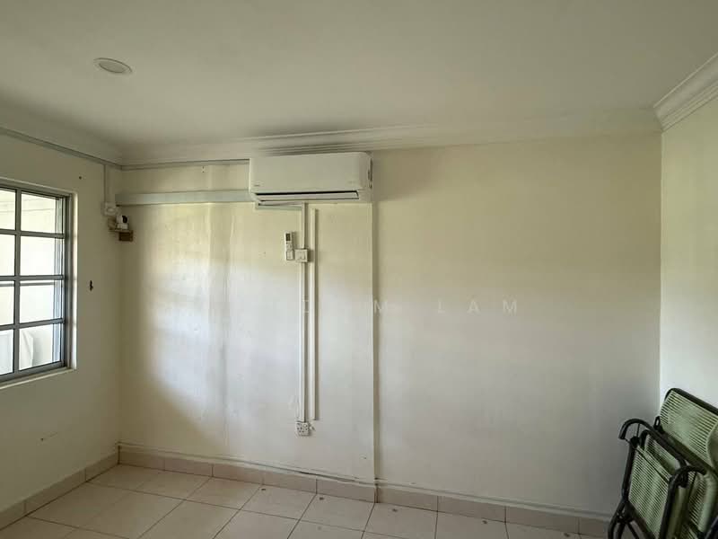 2-storey Terraced House for Sale in Taman Sri Putri (Kulai) - Freedom Lam - Bedroom - PropertyGuru.com.my